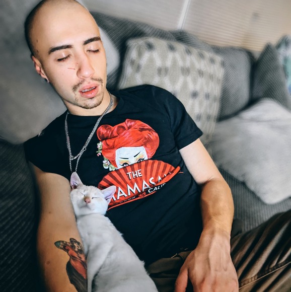 Profile Picture of Felipe Gutierrez (@flipay) on Poshmark