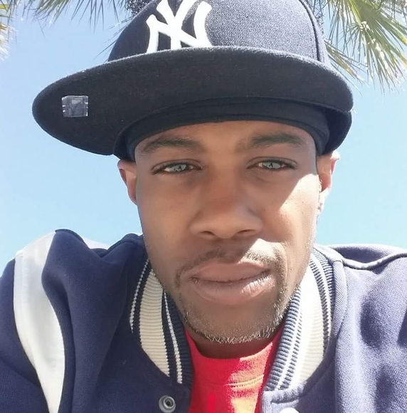 Profile Picture of Eric Lloyd (@ericlloyd) on Poshmark