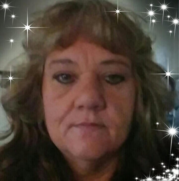 Profile Picture of Carletta jean gonzales Gonzales (@car131999) on Poshmark