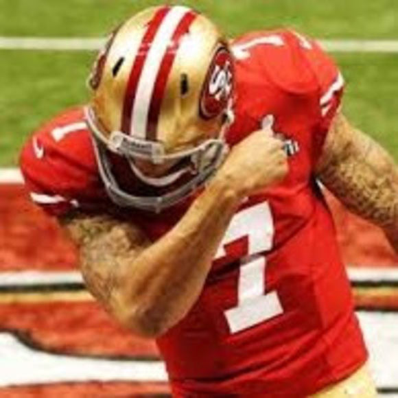 Profile Picture of Daniel Tamayo (@guzmand0617) on Poshmark