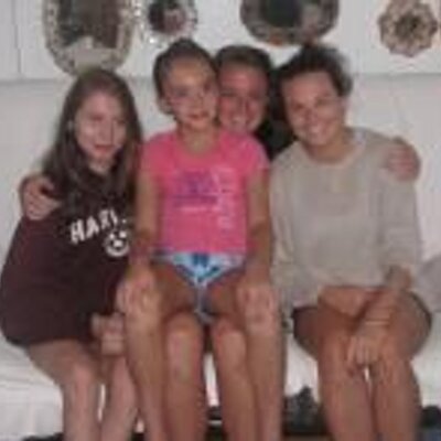 Profile Picture of Eileen Fitzpatrick (@fitzloughlin) on Twitter