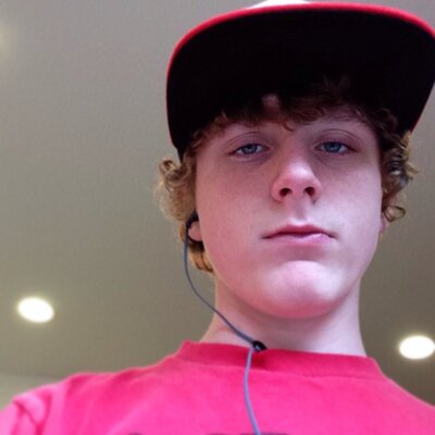 Profile Picture of Adam Engle (@VsapEngle) on Twitter