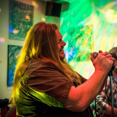 Profile Picture of Smokestack Lightnin' (@MattNewmanSL) on Twitter