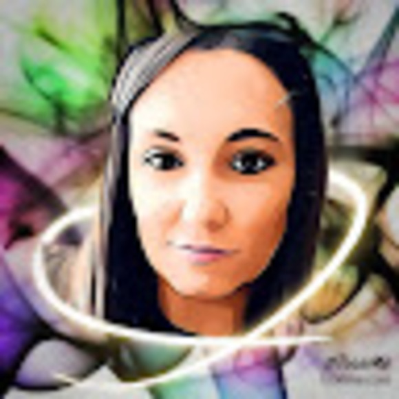 Profile Picture of Danielle Newkirk (@tritsmom11) on Poshmark