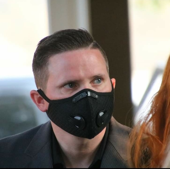 Benjamin Hunt - Poshmark Profile Picture of Benjamin Hunt (@bigfuck) on Poshmark