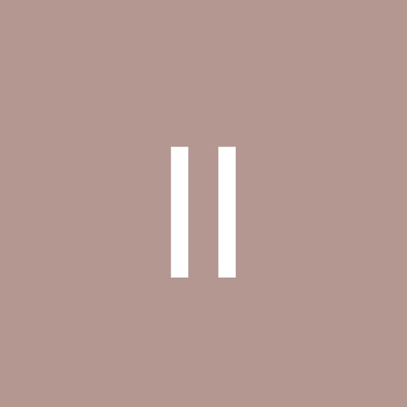 Profile Picture of Ivan Ivan (@ghostofdead) on Poshmark