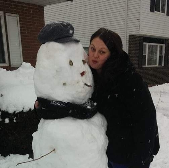 Profile Picture of Amy Bates (@famousamos2007) on Poshmark