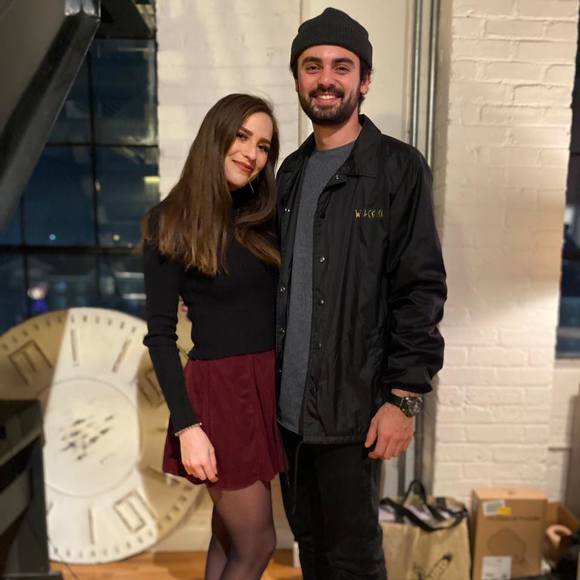 Profile Picture of Malari Heusser (@malarilani) on Poshmark