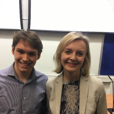 Profile Picture of Robin Willoughby (@RWilloughby101) on Twitter