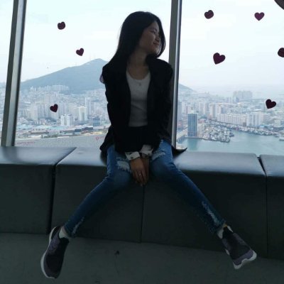 Profile Picture of Lily Lam Ying Ying (@llyy1107) on Twitter