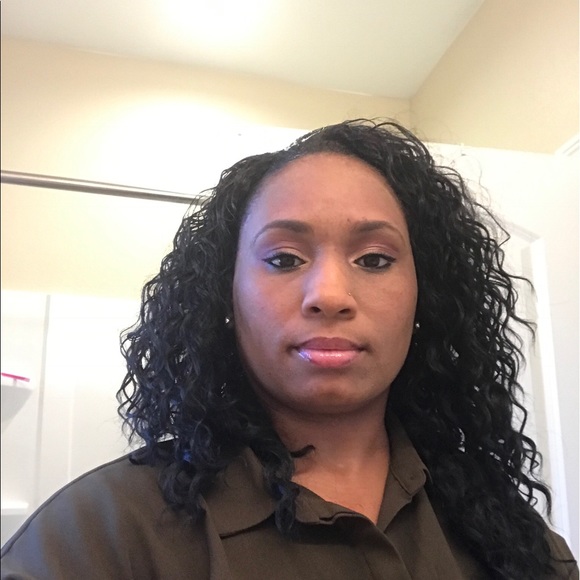 Profile Picture of Brandy Olson (@bolson0522) on Poshmark