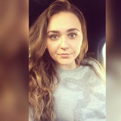 Profile Picture of Ellie  Burch (@EllieBurch) on Twitter