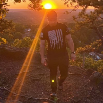 Profile Picture of Shawn_Harter (@NotShawnHarter) on Twitter