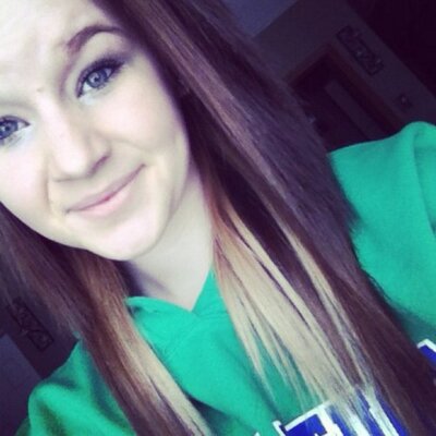 Profile Picture of Bailey Emerson (@122112mb) on Twitter