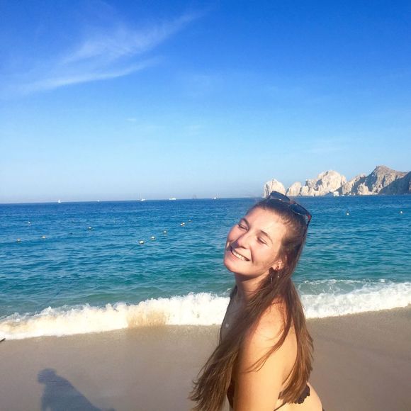 Profile Picture of Sabrina Larsen (@sabrsen21) on Poshmark