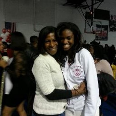 Profile Picture of Phyllis Mckinney (@Phyll741Phyllis) on Twitter