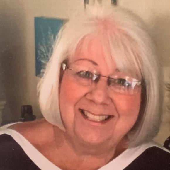 Profile Picture of Leellen Aboussie (@ldaboussie) on Poshmark