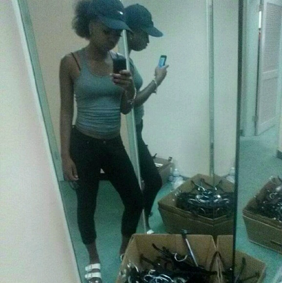 Profile Picture of Tooly Tool (@jasimeen) on Poshmark