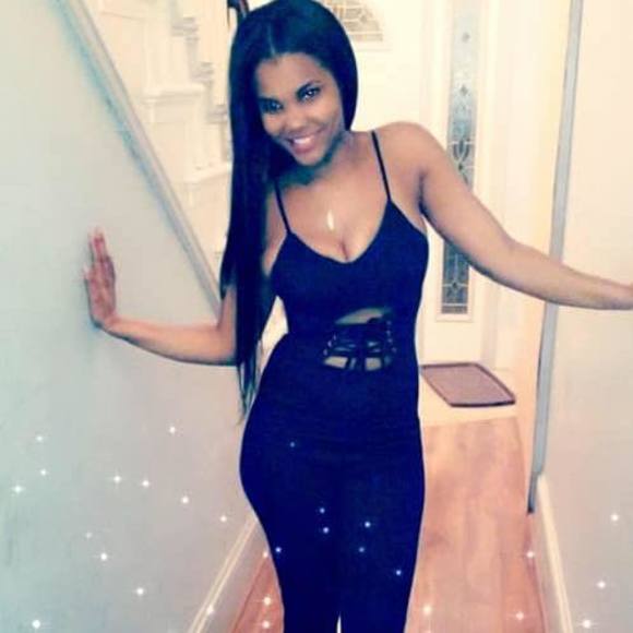 Profile Picture of Iris Santana (@radairis18) on Poshmark