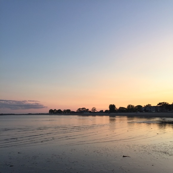 Profile Picture of Claire Notar (@clairen00) on Poshmark