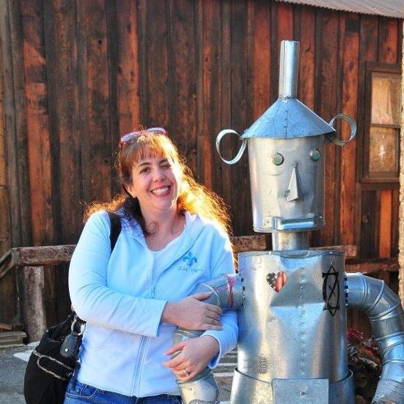 Profile Picture of Ellen Day (@ellen0443) on Poshmark