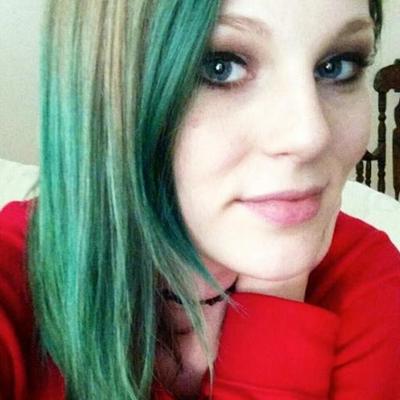 Profile Picture of Paula Mays (@hologramgirl23) on Twitter
