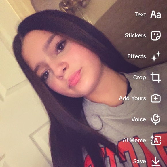 Profile Picture of Ava Corradino (@ava_corradino) on Poshmark