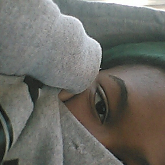 Cekeya Johnson - Poshmark Profile Picture of Cekeya Johnson (@cece_boo14) on Poshmark