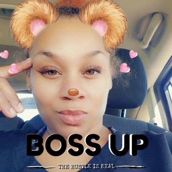 Profile Picture of Chablis Cunningham (@chablisc) on Poshmark