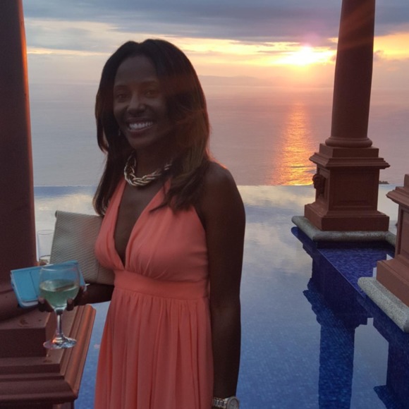 Profile Picture of Markiena Seals (@flaglady101) on Poshmark