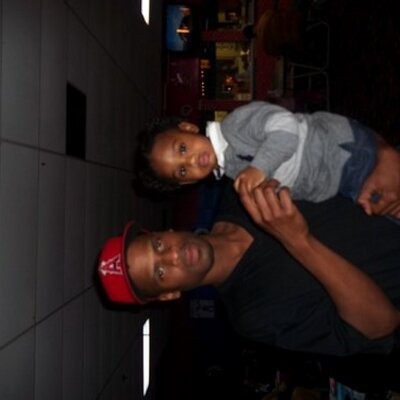 Profile Picture of Derran (@SixWard_Dino) on Twitter