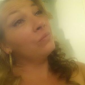 Profile Picture of Mary Haddock (@merdog111) on Twitter