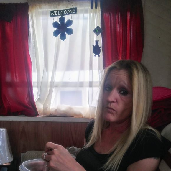 Profile Picture of Frieda Smith (@friedasmith) on Poshmark