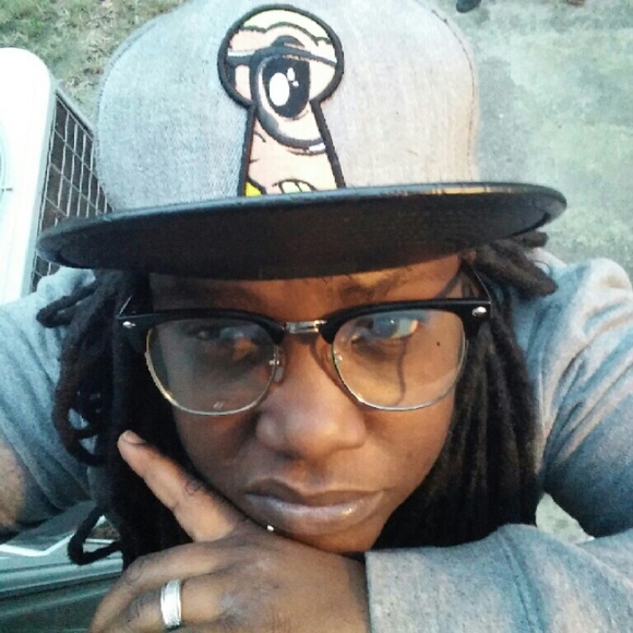 Profile Picture of Shantedra Pearson (@nik378) on Poshmark
