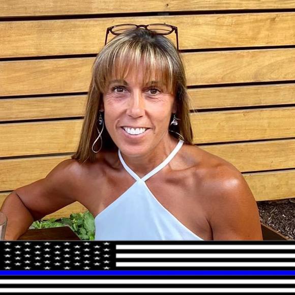 Profile Picture of Dawn Trautmann-valencia (@dawntrautman956) on Poshmark