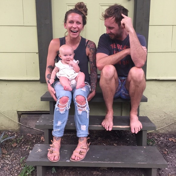 Profile Picture of Sarah Nilson (@sarahcballoon) on Poshmark