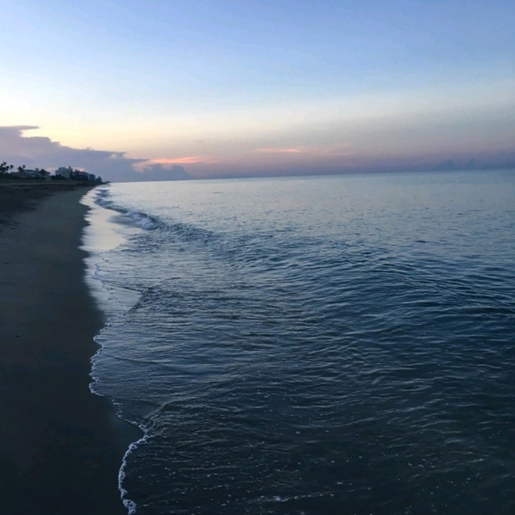 Profile Picture of Megan Lafferty (@megan_lafferty) on Poshmark