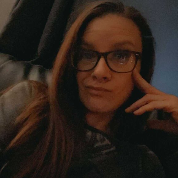 Profile Picture of Kisha Kupfer (@kmk0823) on Poshmark