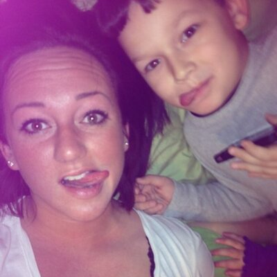 Profile Picture of Laura Schrader (@bulletsNbikes) on Twitter