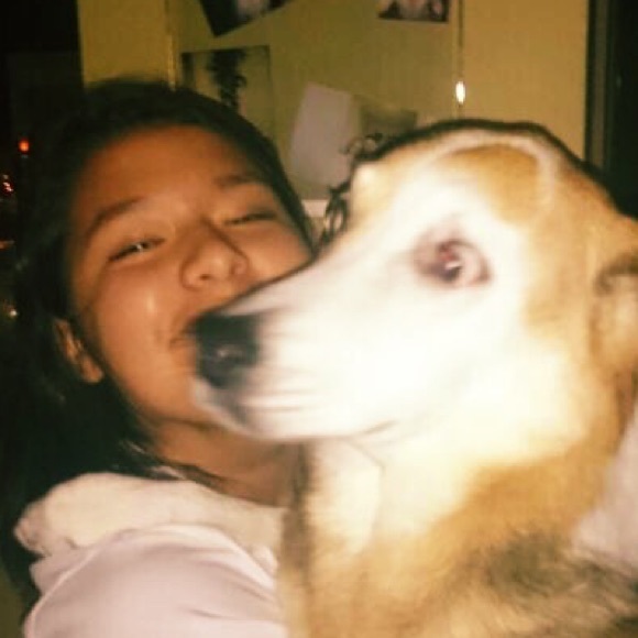 Profile Picture of Victoria Mota (@tori_mota) on Poshmark