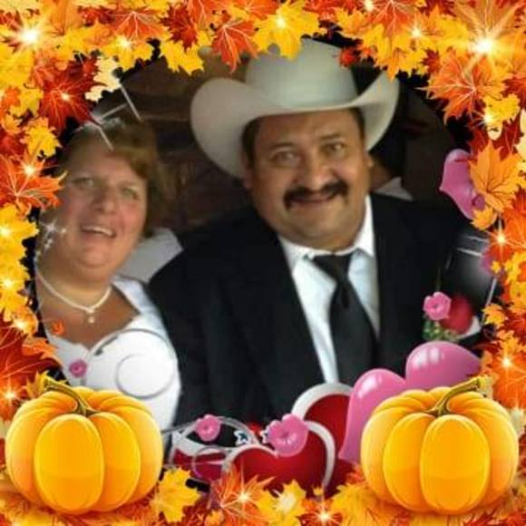 Profile Picture of Elizabeth Ceniceros (@elizabethcenice) on Poshmark