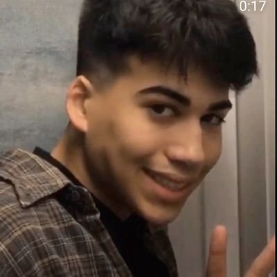 Profile Picture of Po.libio (@dumbb4tchh_) on Twitter