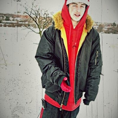 Profile Picture of Dustin Langer (@YoungSouljah101) on Twitter