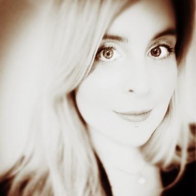 Profile Picture of Julia Blum (@BlumJulieblum) on Twitter