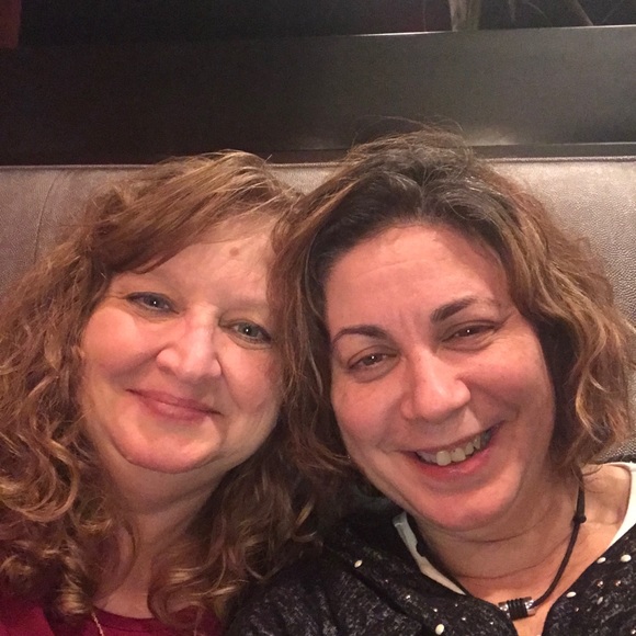 Profile Picture of Lisa Harman (@lisa_harman) on Poshmark