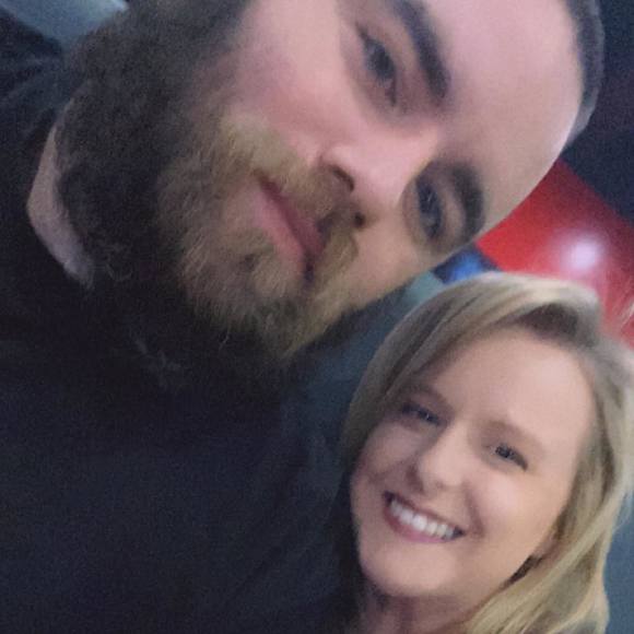 Profile Picture of Hollie Matthews (@hollay) on Poshmark