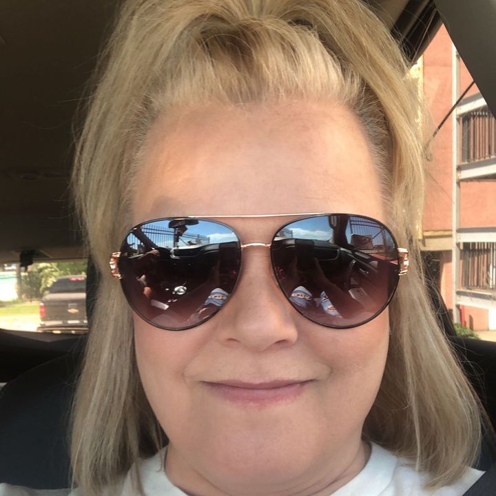 Profile Picture of Stephanie (@stephnparts) on Tiktok