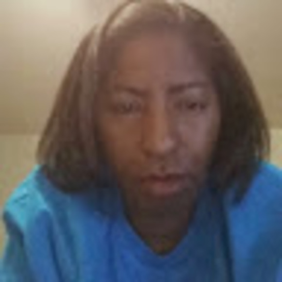 Profile Picture of Cynthia Eppinger (@eppingercynthia) on Poshmark