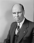 Profile Picture of Owen Brewster - Wikipediaon Wikipedia