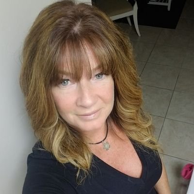 Profile Picture of Candace/Soaps.com (@CandaceLYoung) on Twitter